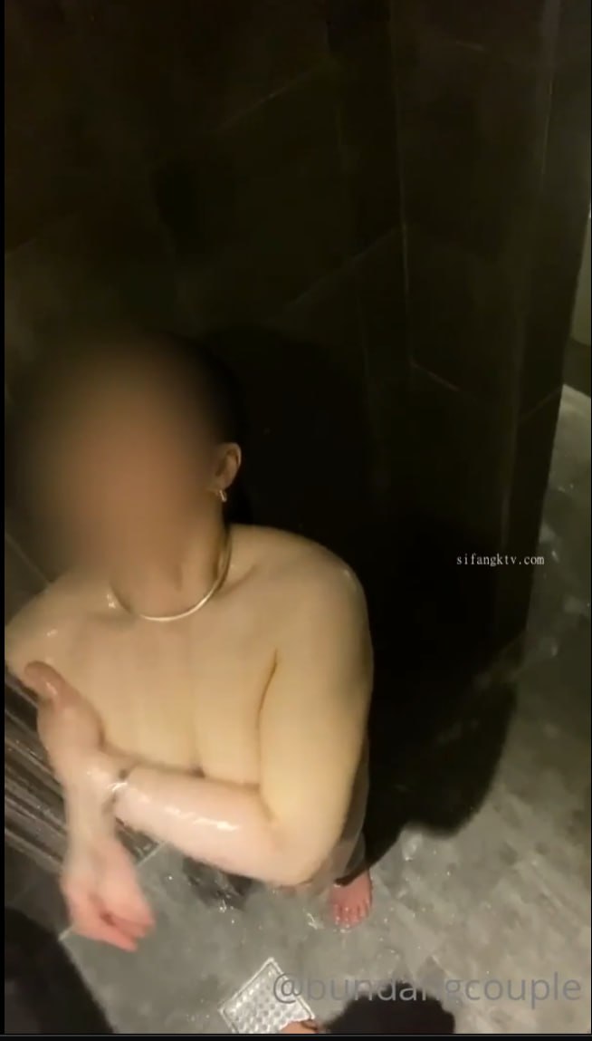 反差女护士后续之3p调教被大鸡巴操虚脱